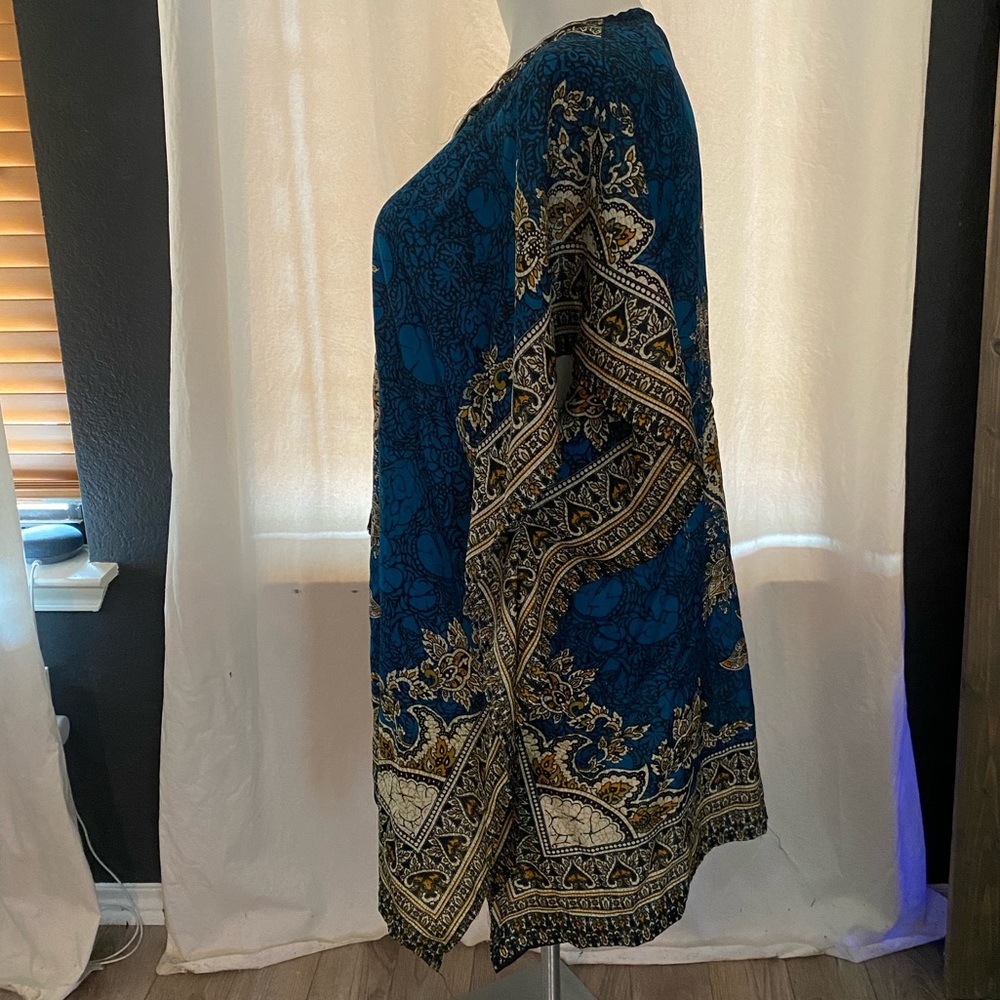 V-Neck Tunic - Picture 5 of 6